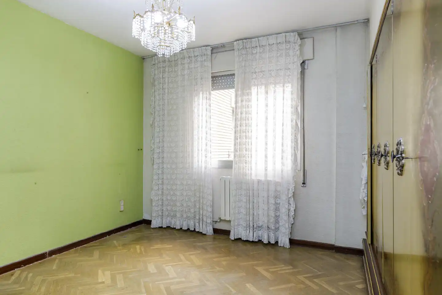 Habitación de Piso en venta en Zaragoza
