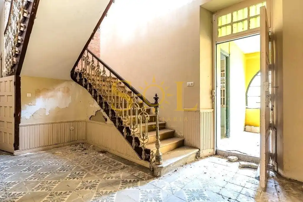 Local en venta en Gordoncillo con Parquet