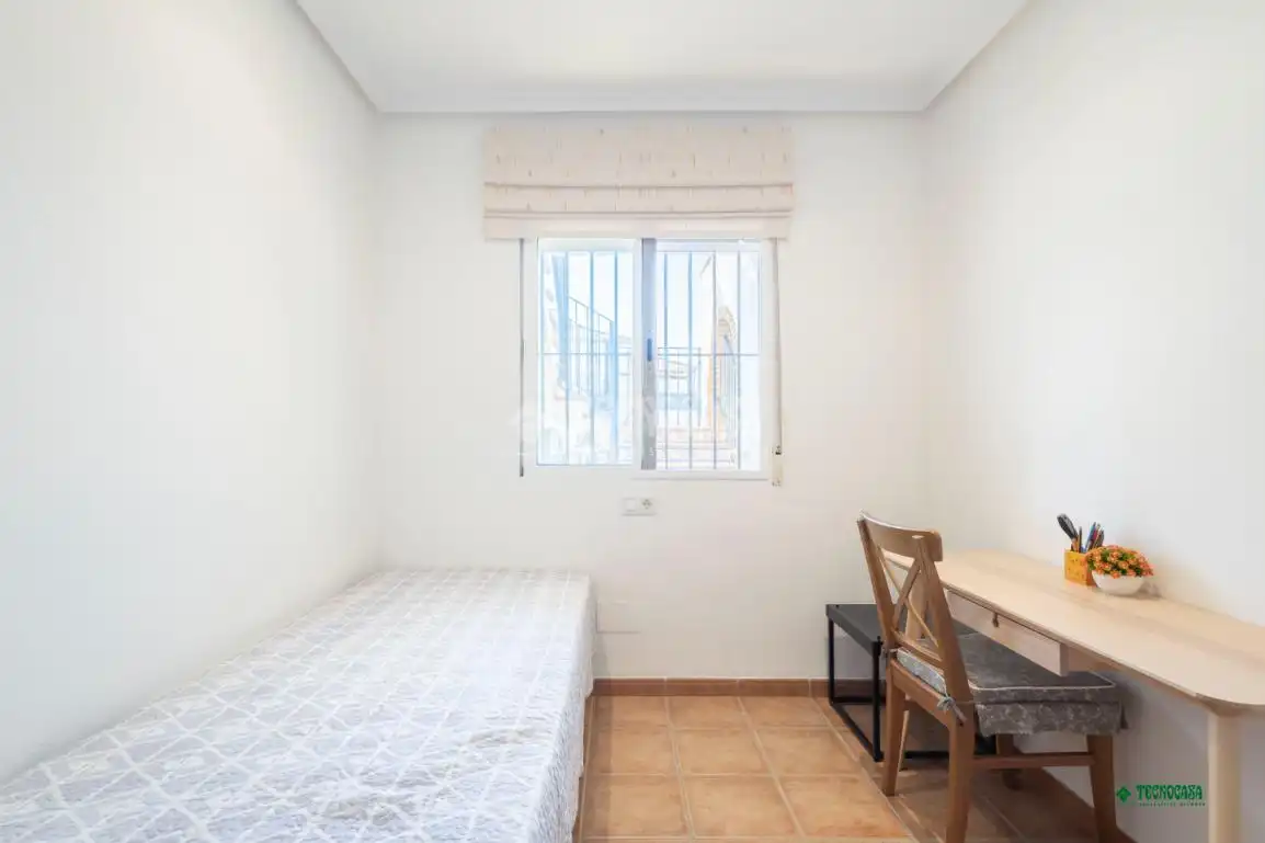 Habitación de Piso en venta en Tabernas con Aire acondicionado, Amueblado y Piscina comunitaria