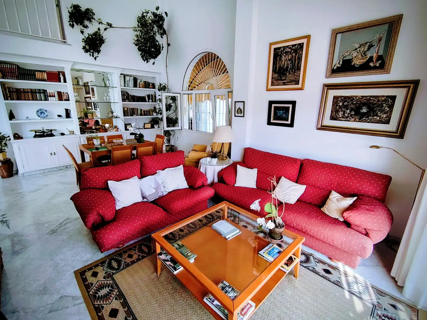 Sala d'estar de Casa adosada en venda en Málaga amb Aire condicionat, Jardí privat i Traster