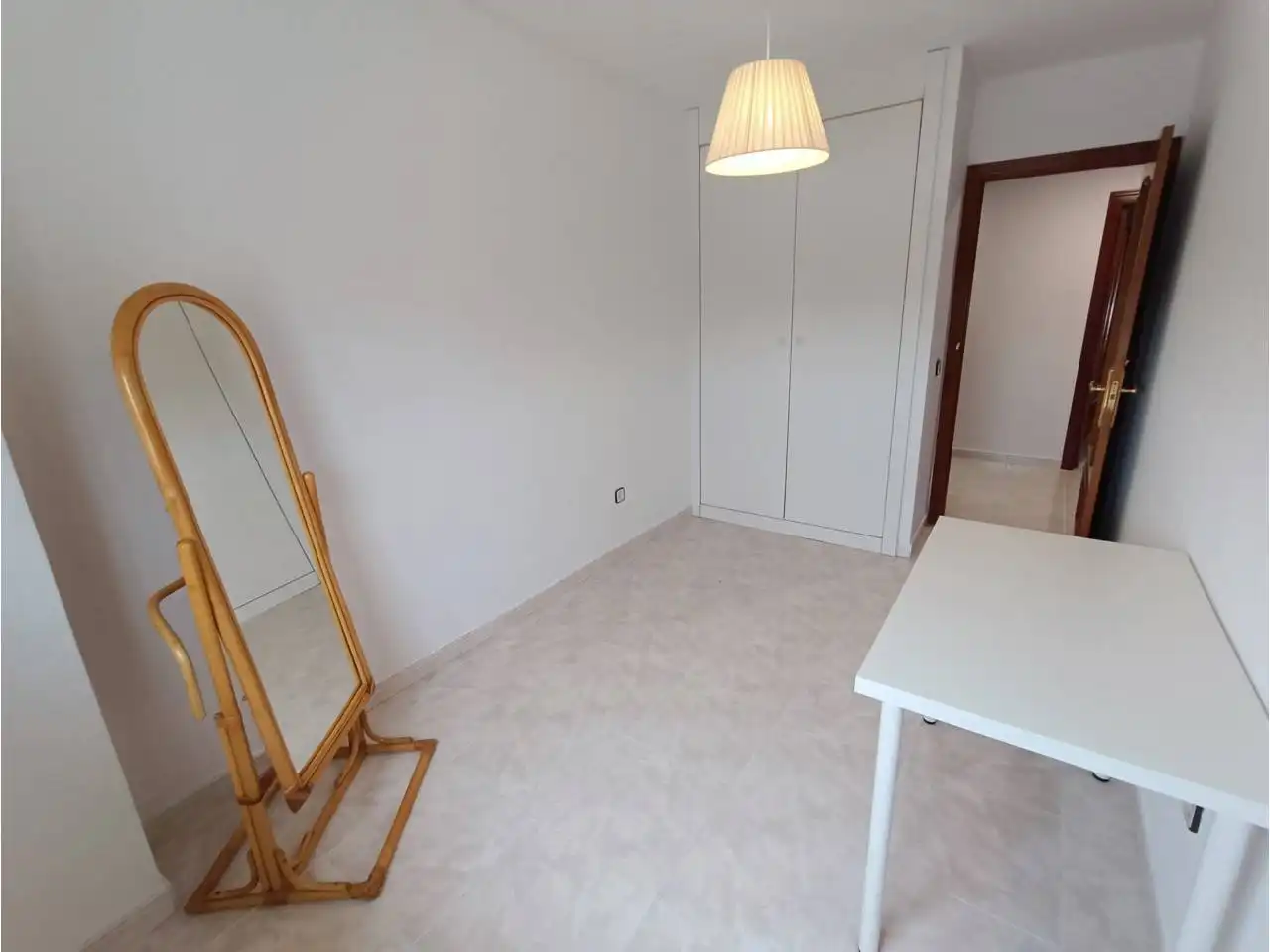 Bedroom of Flat for rent in El Arroyo - La Fuente