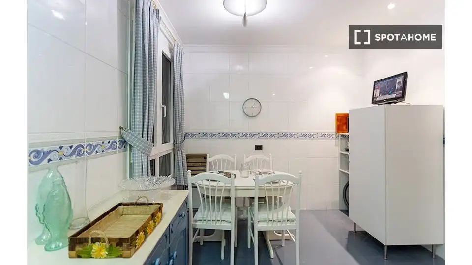 Room in Zona Indautxu