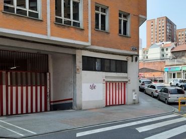 Individual en venda a Begoñako Andra Mari Kalea