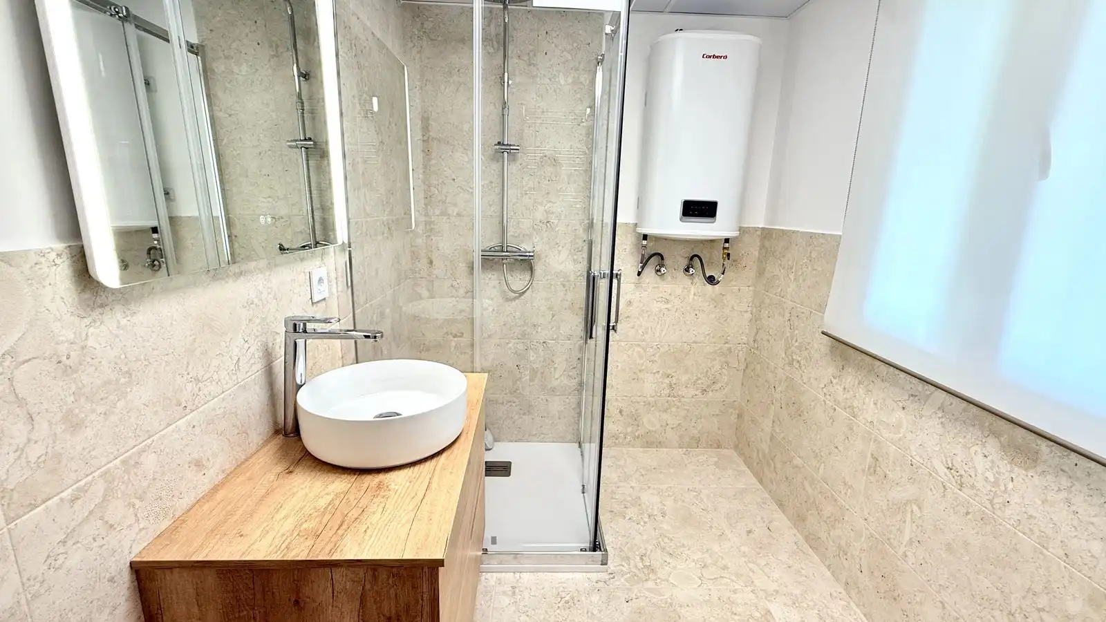 Bany de Apartament en venda en Estepona amb Terrassa, Traster i Moblat