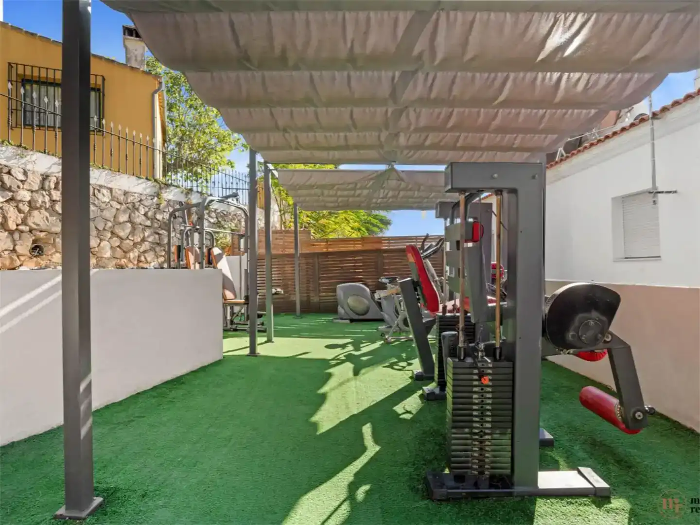 Terrassa de Casa adosada en venda en Marbella amb Aire condicionat, Piscina i Balcó