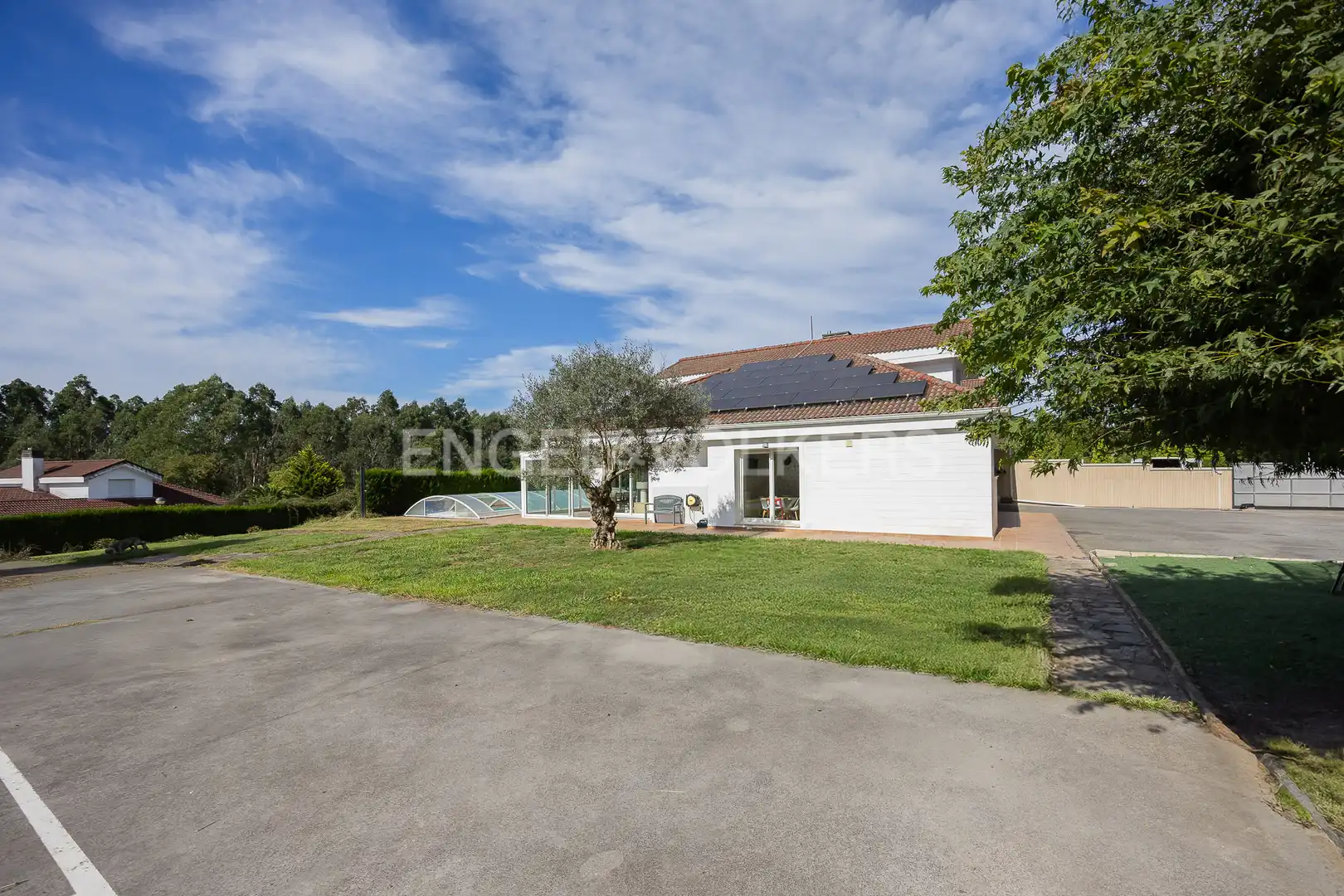 Vista exterior de Casa adosada en venta en Larrabetzu con Aire acondicionado, Calefacción y Jardín privado