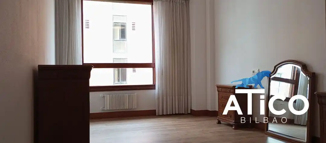 Flat with lift to rent in Gordóniz Kalea, imagen 5