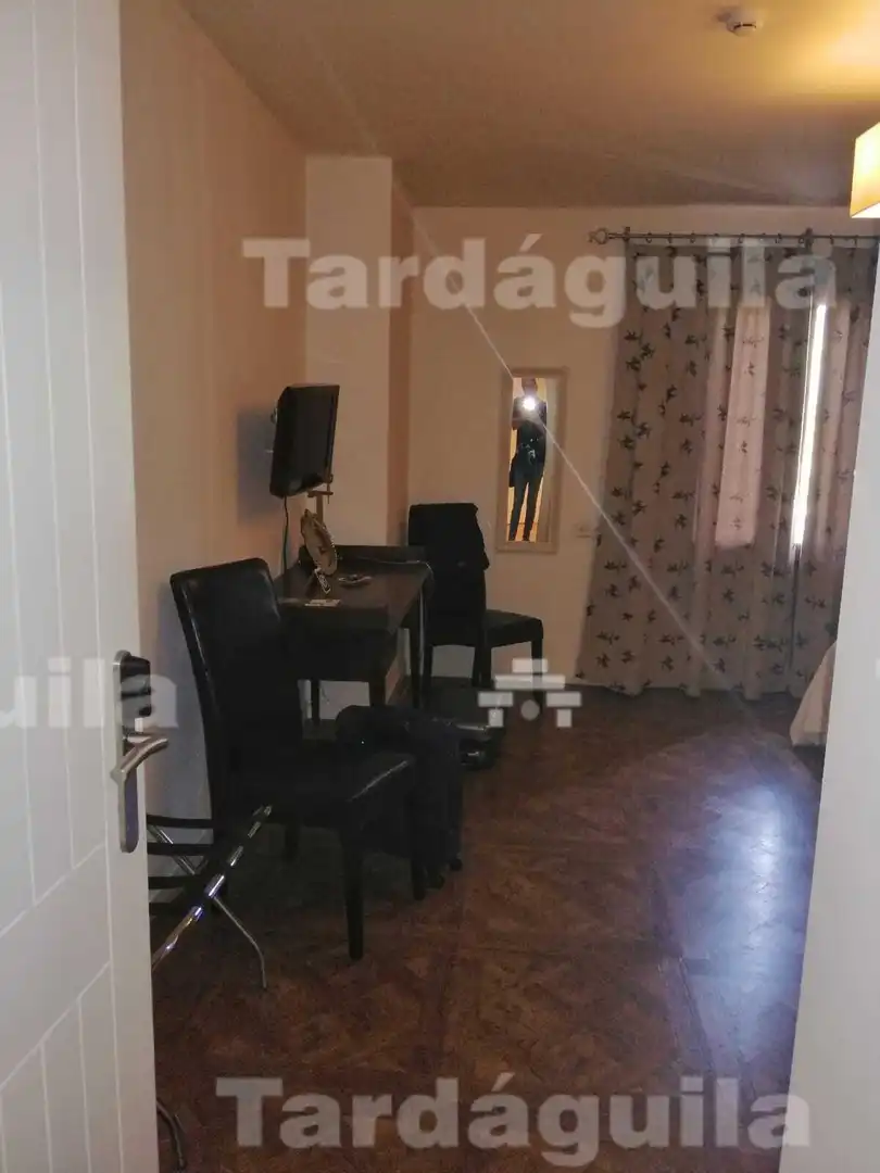 Habitación de Edificio en venta en San Martín del Castañar