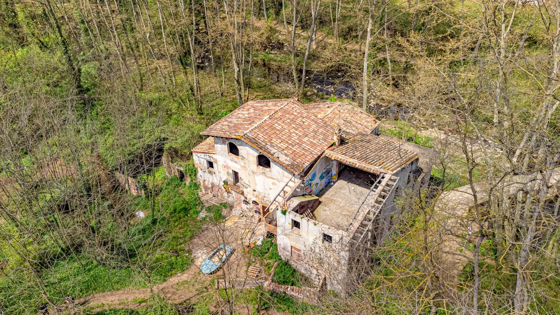 Außenansicht von Country house zum Verkauf in Olot mit Privatgarten, Terrasse und Alarm
