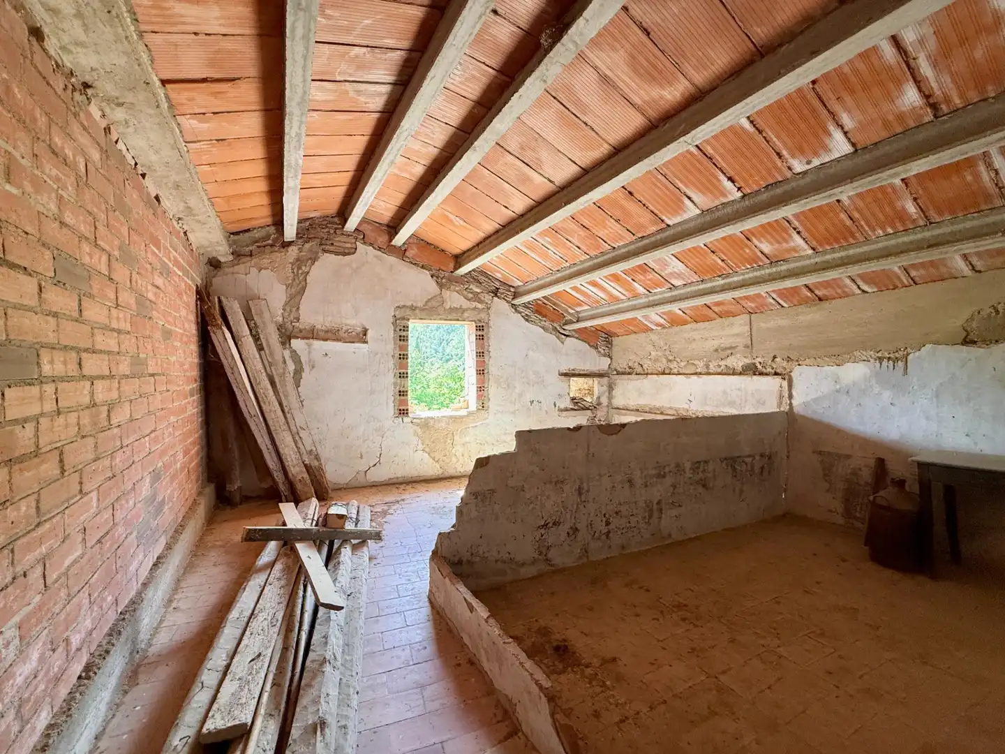 Country house zum Verkauf in Boadella i les Escaules mit Heizung, Terrasse und Abstellraum