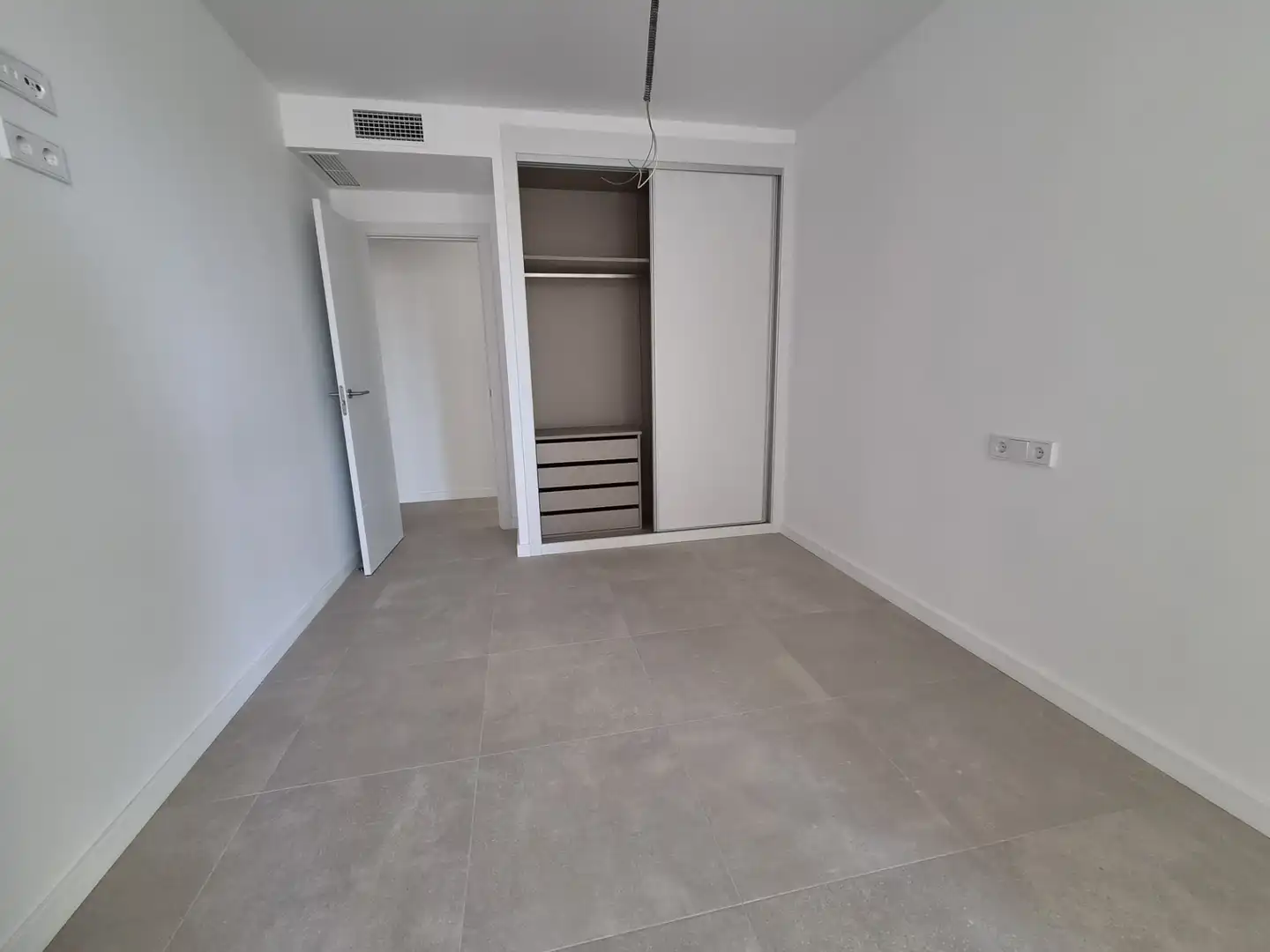 Piso de obra nueva con piscina en venta en Calle Colón 6, imagen 10