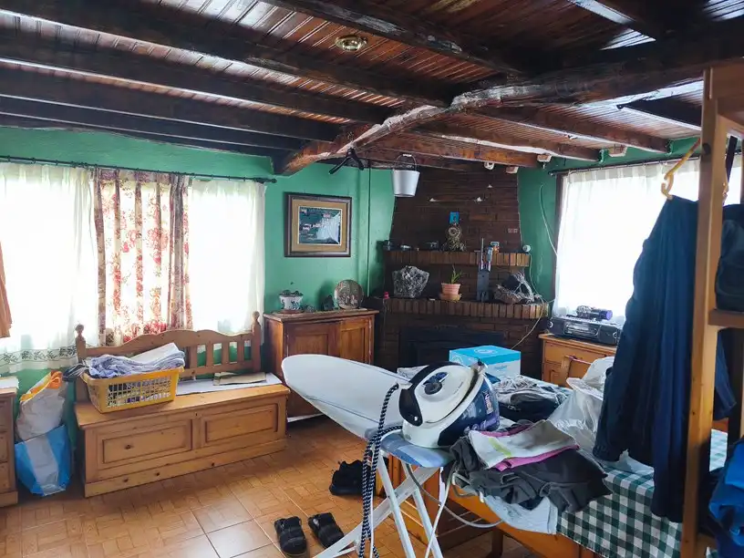 Sala de estar de Casa o chalet en venta en Belmonte de Miranda con Amueblado