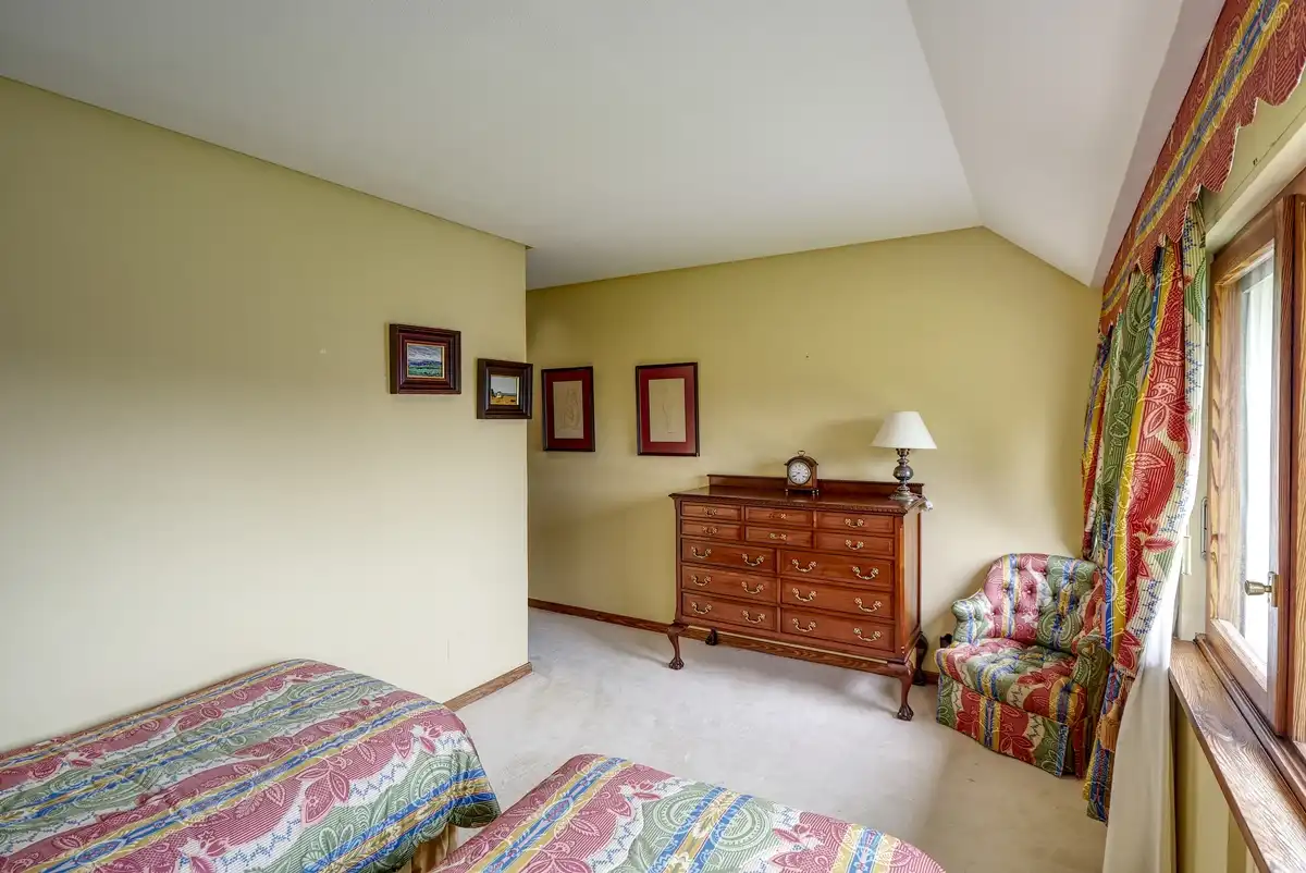 Dormitori de Casa o xalet en venda en Sada (A Coruña) amb Calefacció, Jardí privat i Parquet