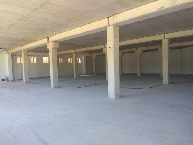 Nave industrial en Alquiler en Sondika