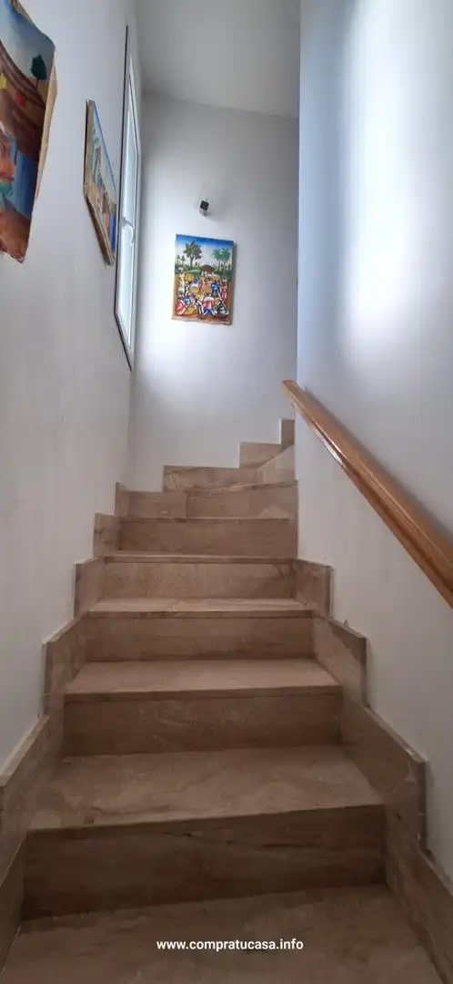Casa adosada en venta en Calle MISTRAL, Encinillas