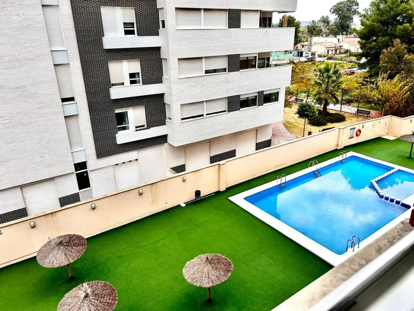Piscina de Piso de alquiler en Murcia con Aire acondicionado, Piscina y Amueblado