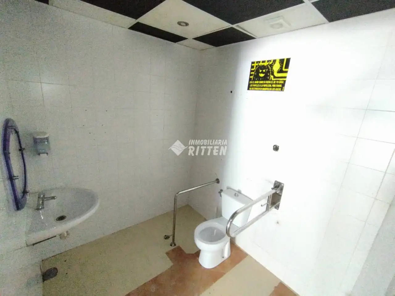 Baño de Local en venta en Cartagena