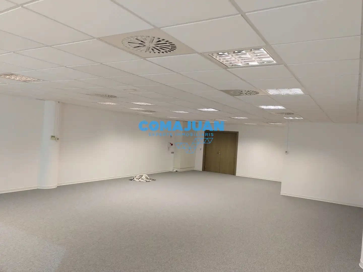 Büro zur Miete in Badalona mit Klimaanlage