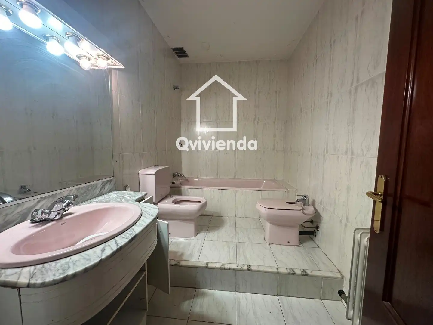 Baño de Casa adosada en venta en Santa Perpètua de Mogoda con Trastero
