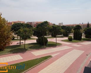 Exterior view of Flat to rent in Salamanca Capital  with Balcony