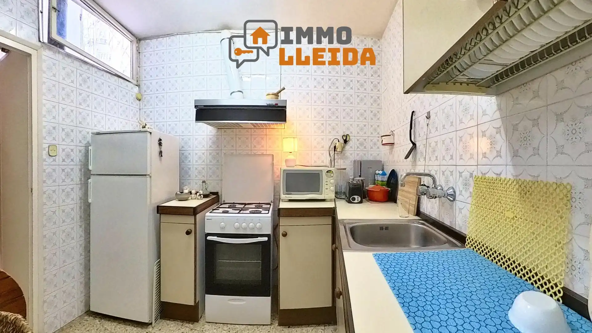 Cocina de Casa adosada en venta en Camarasa con Calefacción, Terraza y Trastero