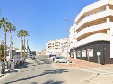 Individual en venda a Avenida de la Constitución de Sucina