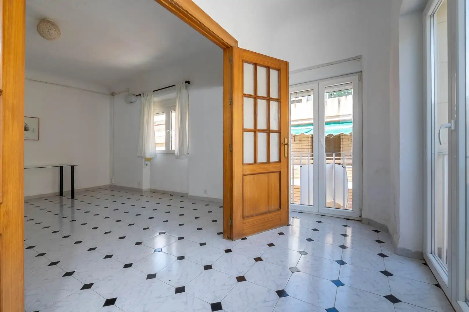 Flat for sale in Granada  with Heating and Terrace