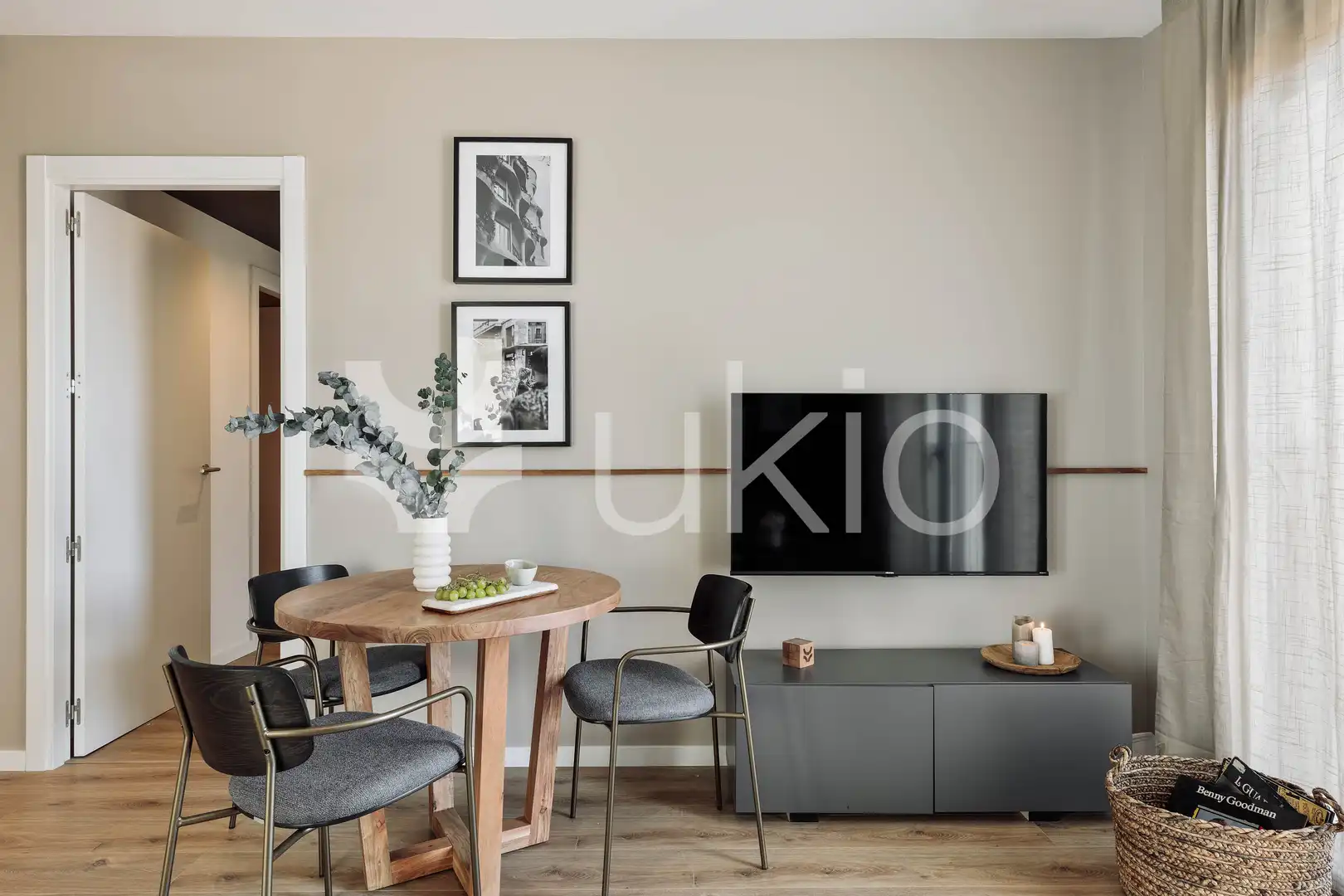Sala de estar de Apartamento de alquiler en Barcelona con Aire acondicionado, Calefacción y Amueblado