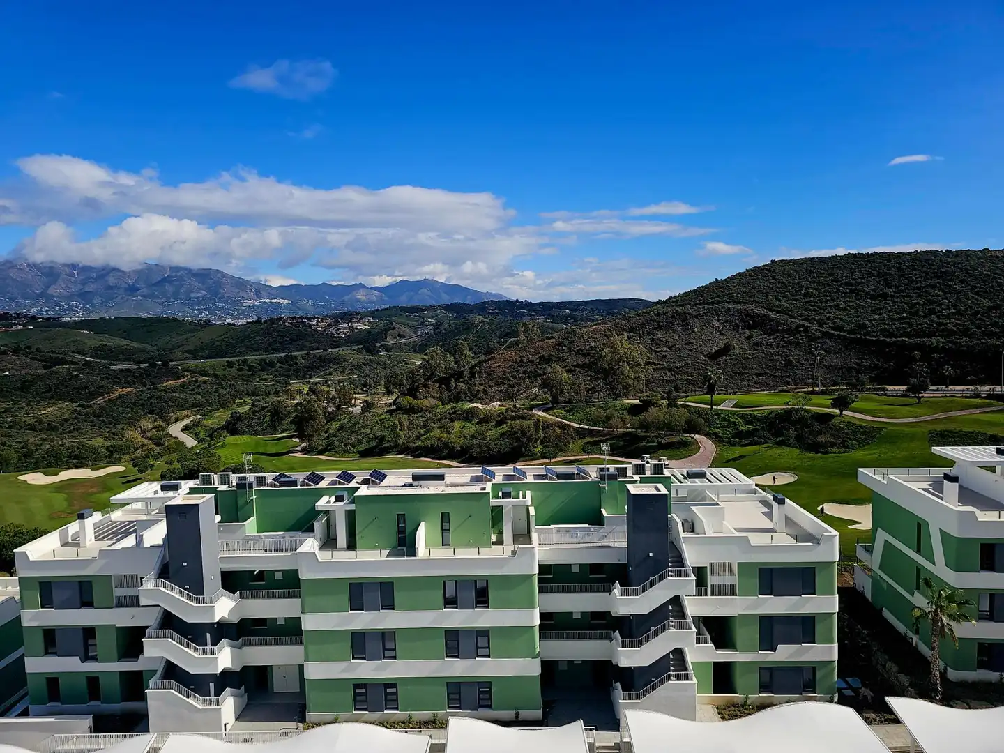 Apartment with pool for sale in Riviera del Sol