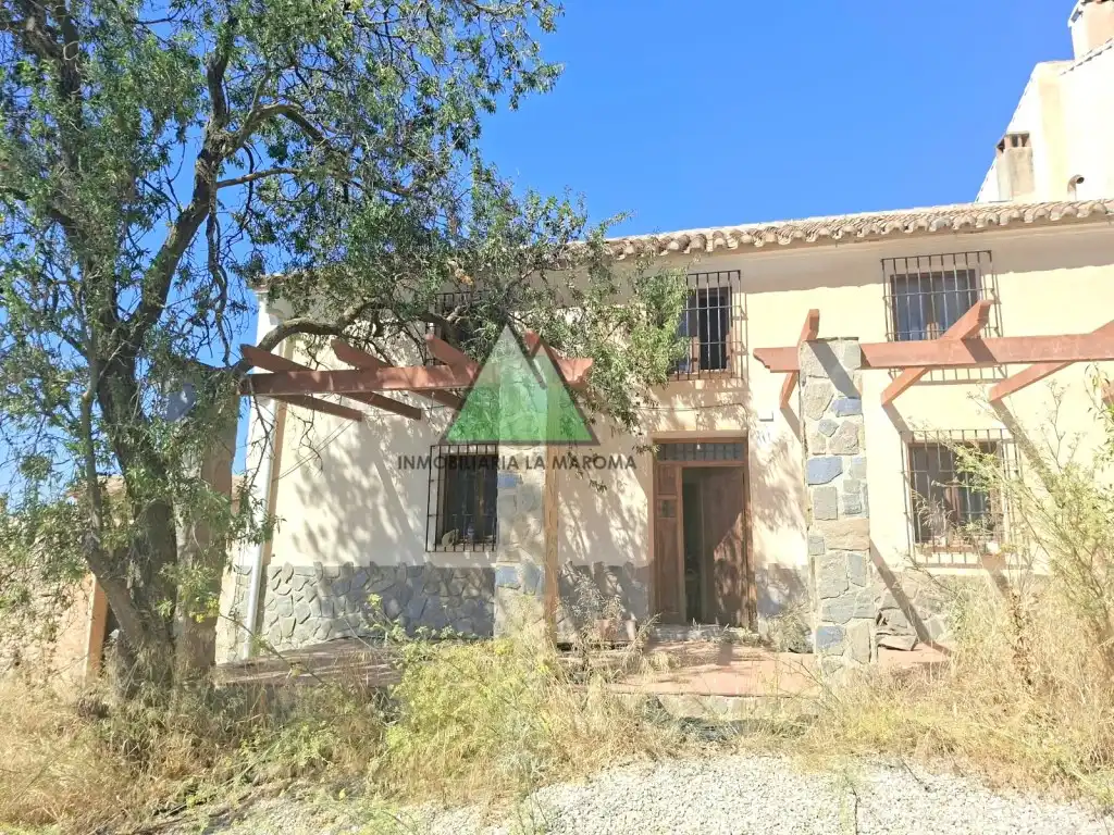 Casa rústica en venda a Calle Arenas