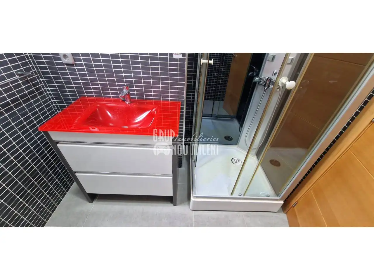 Baño de Piso de alquiler en Benifaió con Balcón