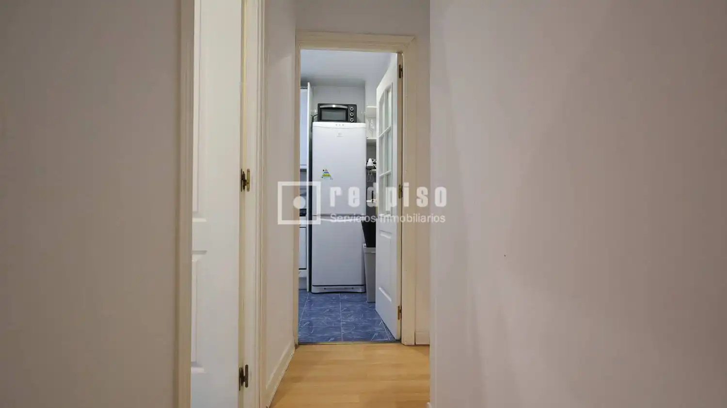 Flat for rent in Madrid  with Air Conditioner, Heating and Furnished