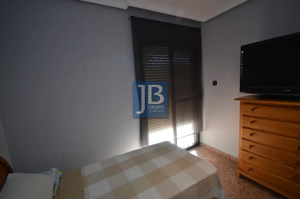 Dormitori de Pis en venda en Xàtiva amb Aire condicionat, Moblat i Balcó