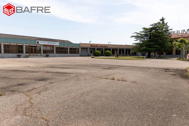 Local comercial en Venta en Carretera de Torrelaguna en La Cabrera