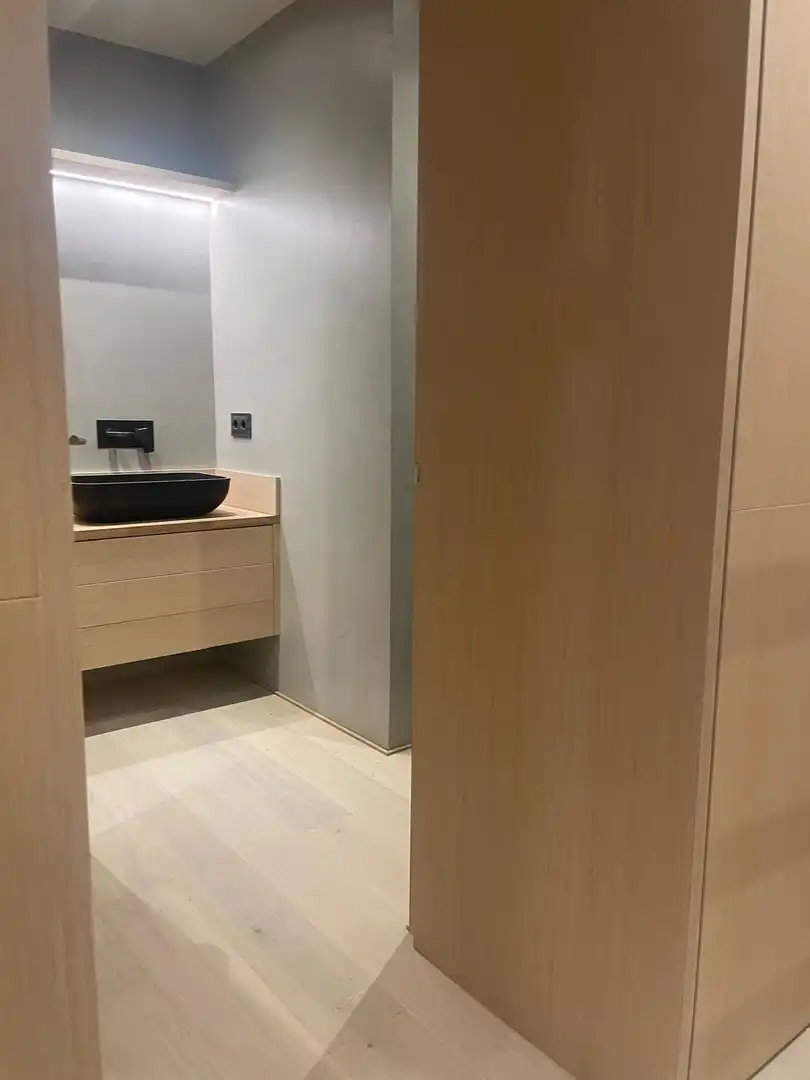 Bathroom of Office for sale in Barcelona  with Air Conditioner and Heating