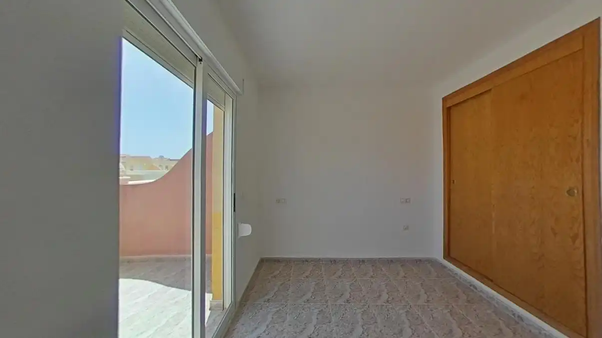 Casa adosada en venda a C/ Fluorita, Residencial Lomas de Cabo Roig , La Regia