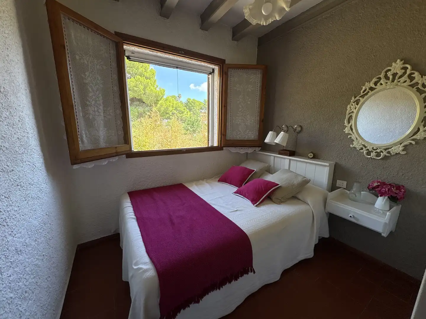 Habitación de Casa o chalet en venta en Vespella de Gaià con Jardín privado, Piscina y Amueblado