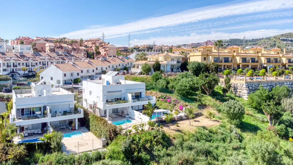 Maison mitoyenne avec piscine à vendre à Riviera del Sol