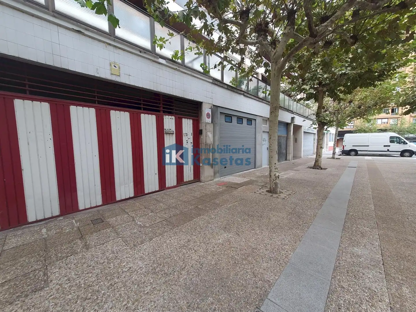 Parking to rent in Centro - Ariz - Uribarri, imagen 2