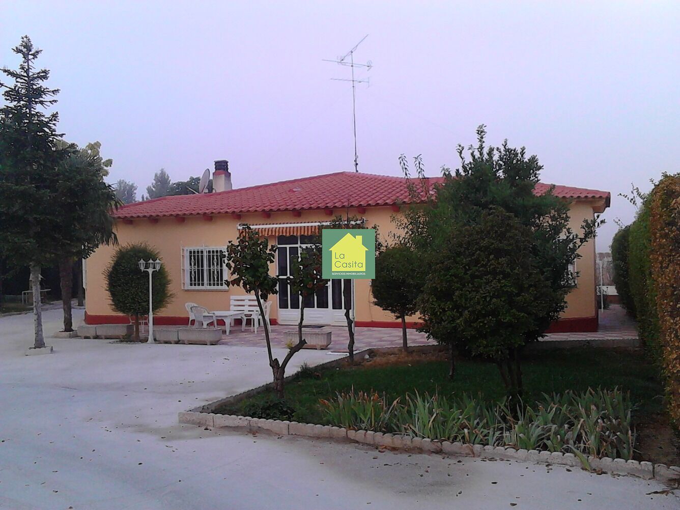 House or chalet for sale in  Albacete Capital  with Heating, Private garden and Storage room