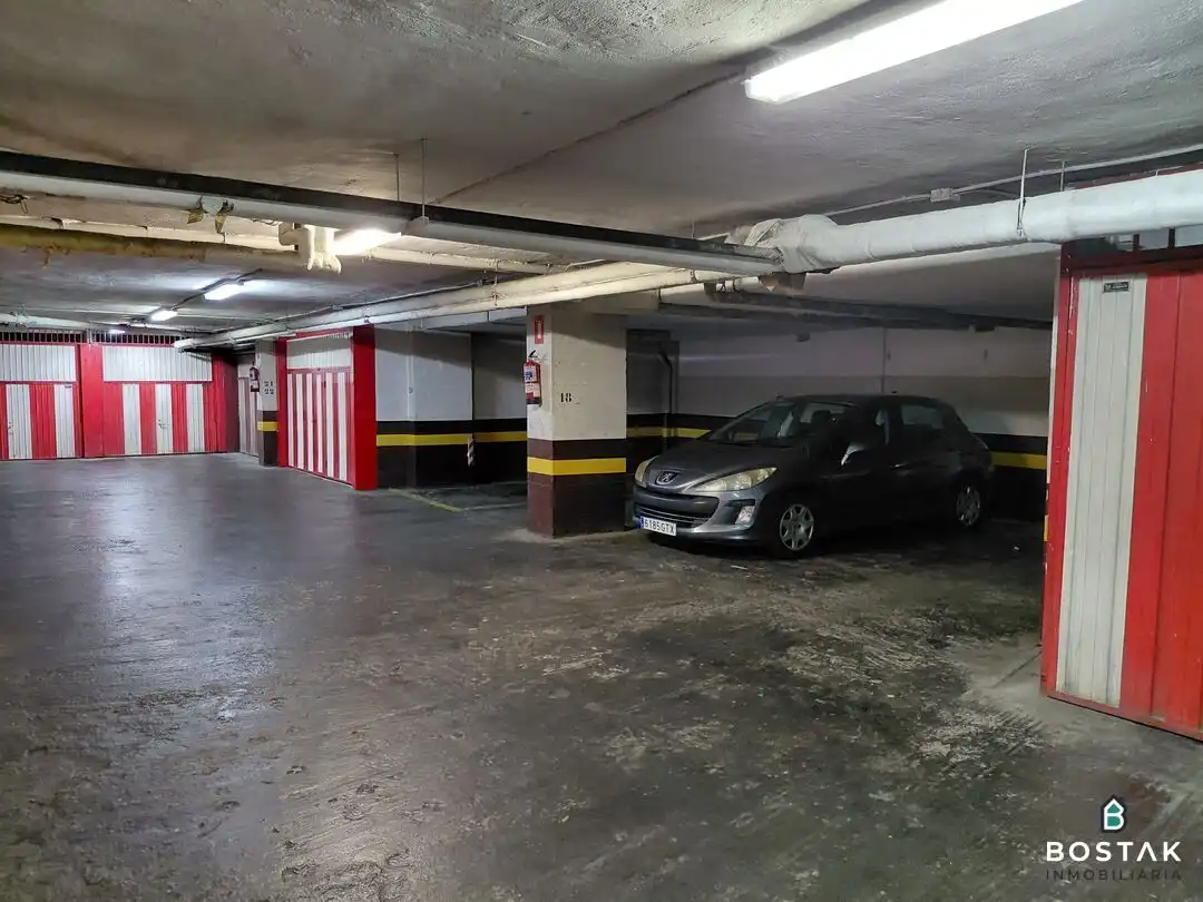 Parkplatz zur Miete in Luis Iruarrizaga Kalea