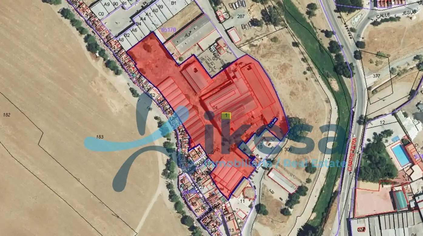 Nau industrial en venda a Lora del Río