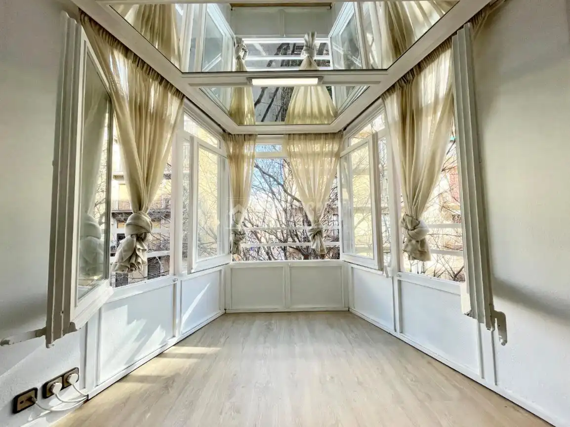 Terraza de Piso en venta en Barcelona con Calefacción