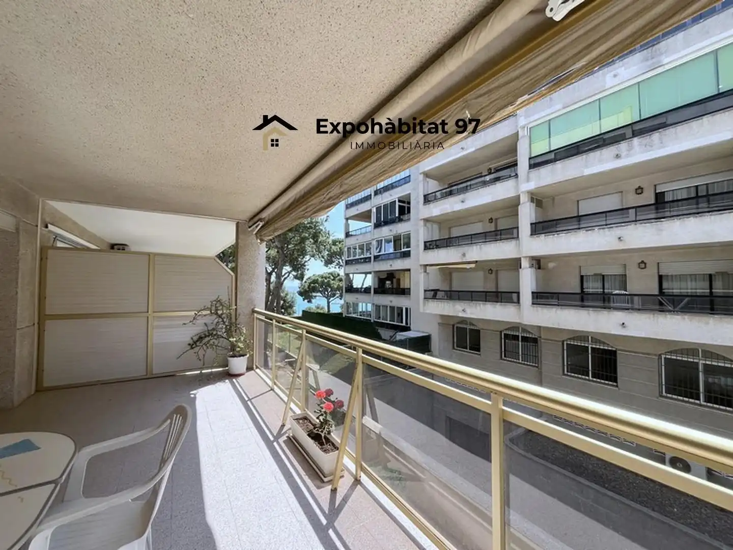 Apartment with pool for sale in Carrer VENDRELL DEL 4, imagen 3