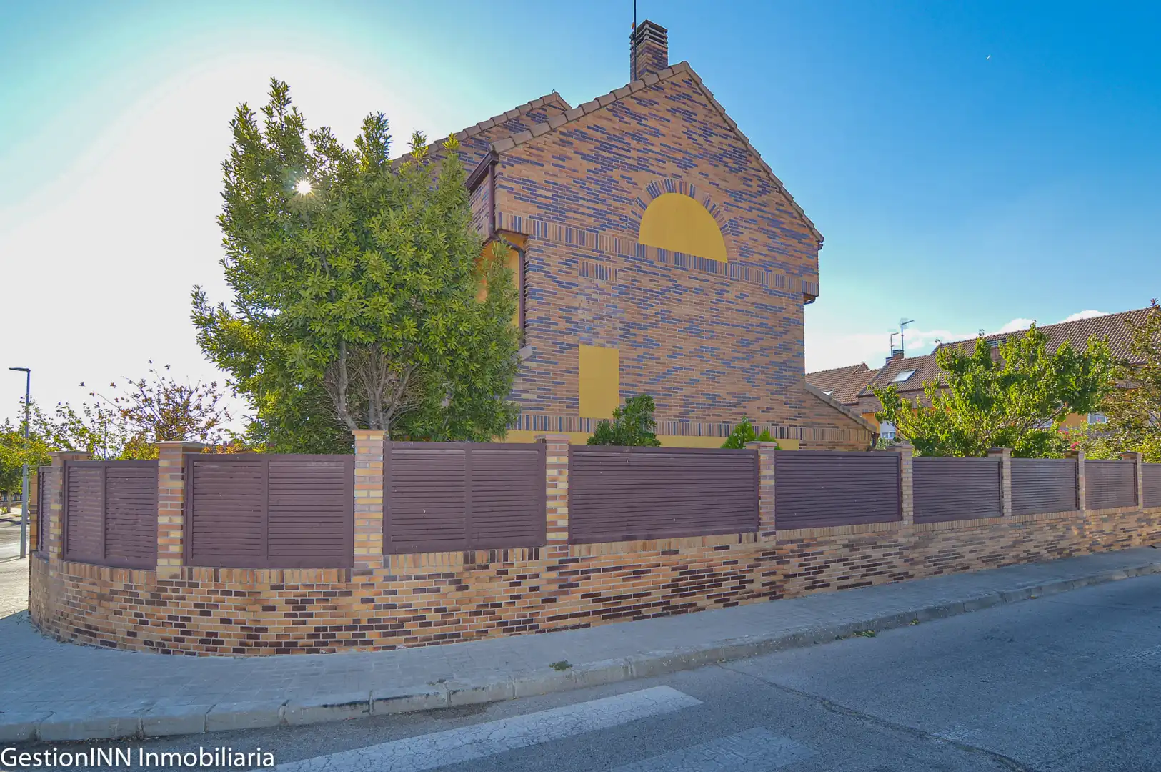 Semi-detached house with garden for sale in Calle Sesmo de Casarrubios, imagen 2