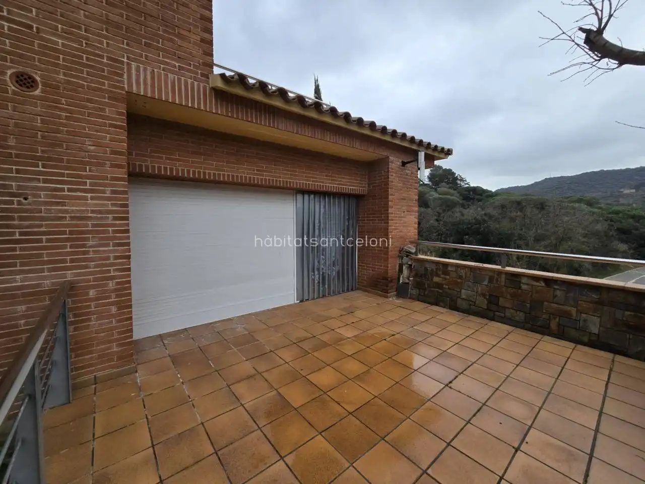 Vista exterior de Casa o xalet en venda en Vallromanes amb Jardí privat, Terrassa i Piscina