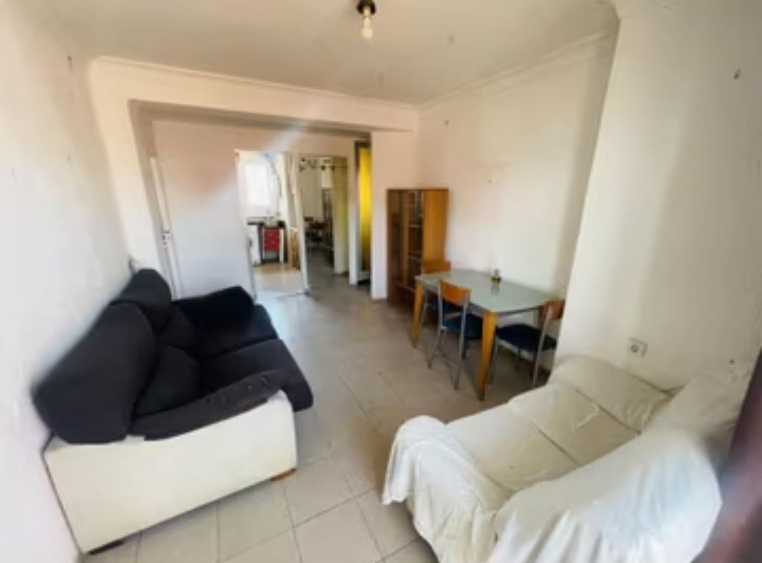 Sala d'estar de Pis en venda en  Valencia Capital amb Balcó