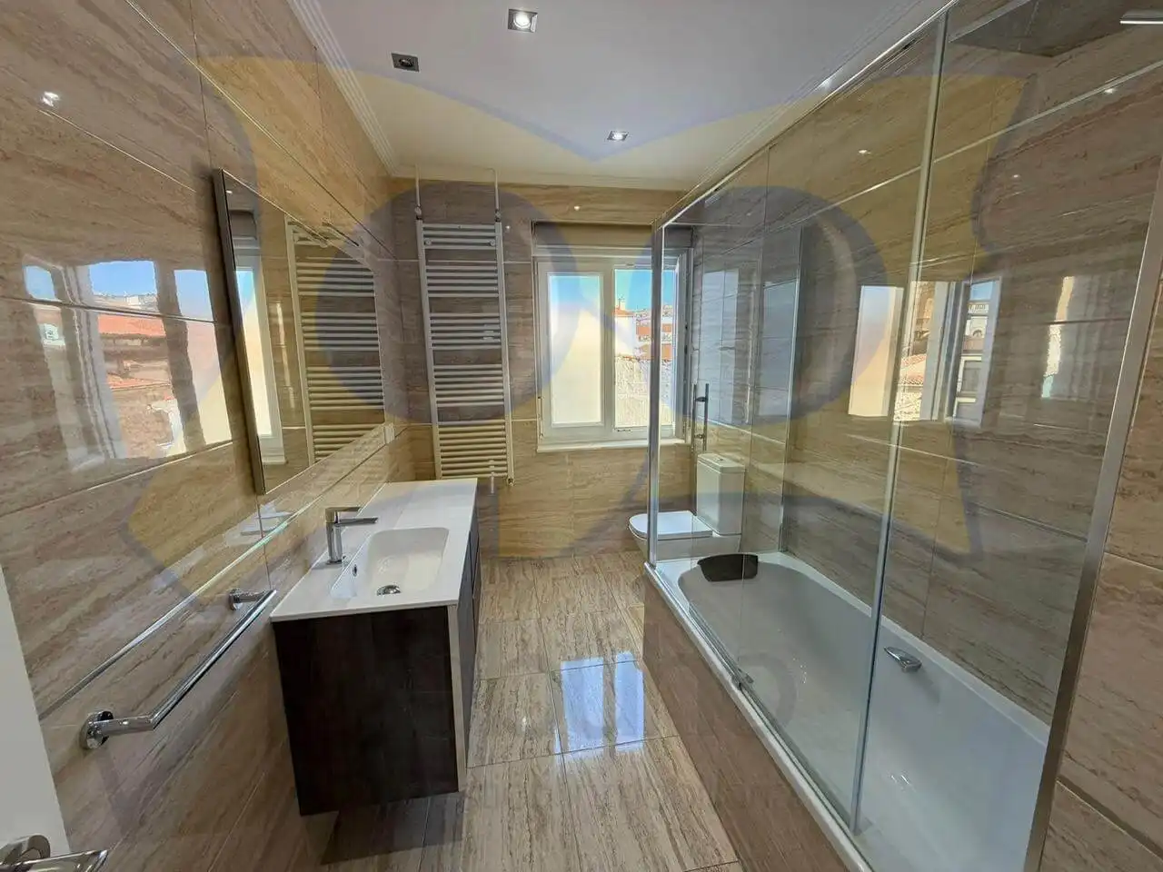 Baño de Piso en venta en Salamanca con Aire acondicionado, Calefacción y Terraza