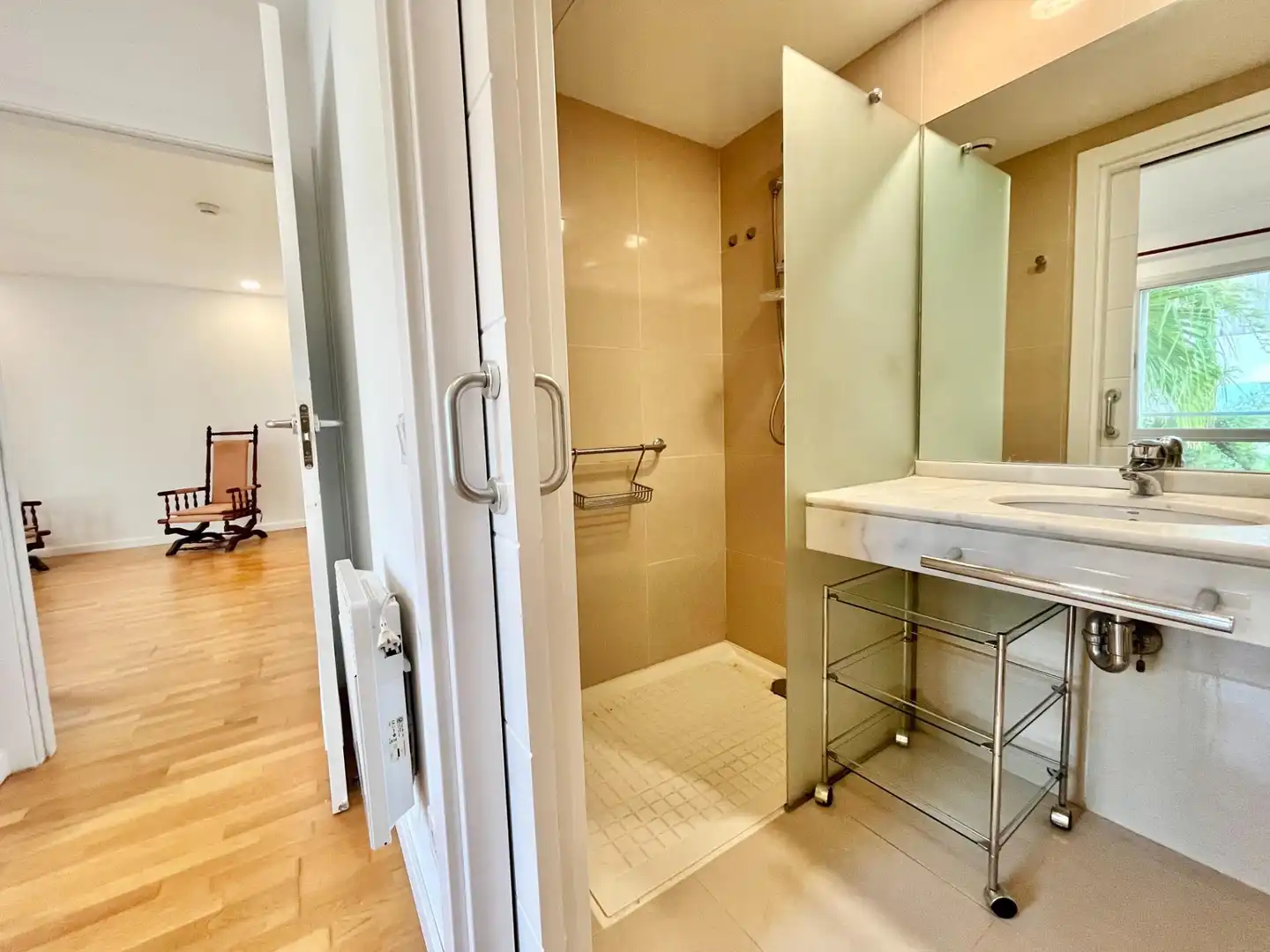 Bathroom of Flat for sale in  Palma de Mallorca  with Air Conditioner, Heating and Private garden