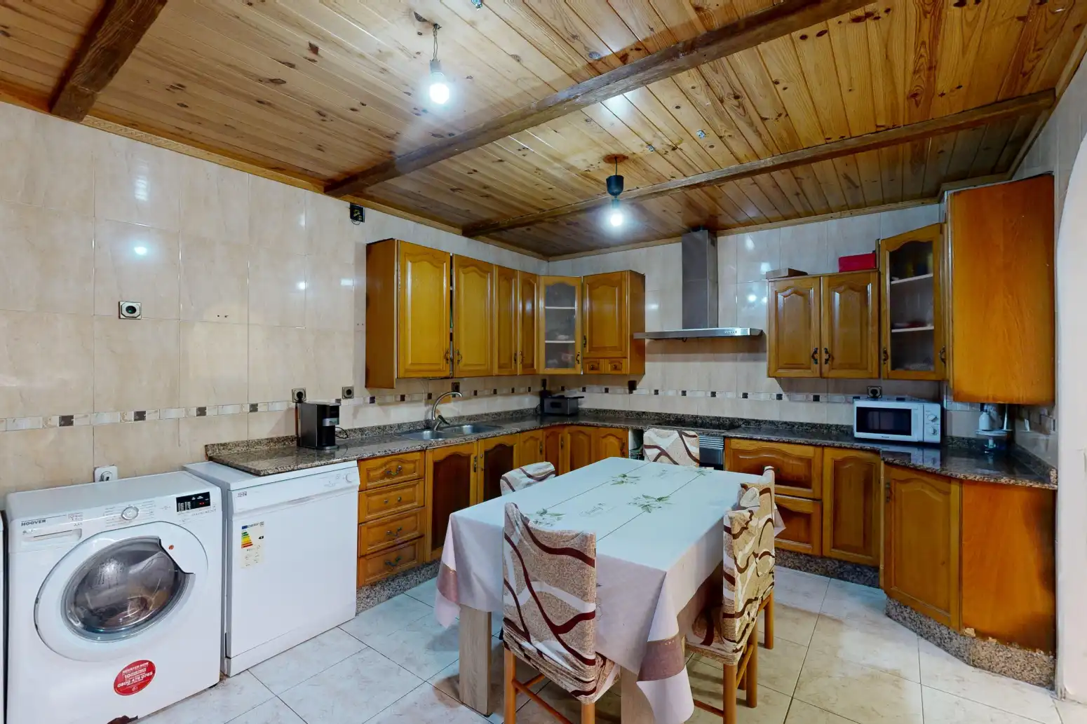 Cuina de Casa adosada en venda en Cartagena amb Aire condicionat i Jardí privat
